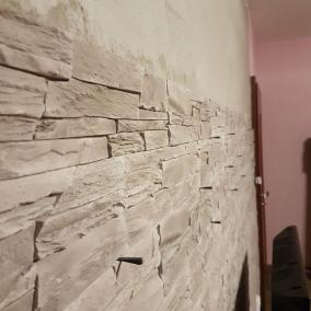 Obklad stěny kamenem